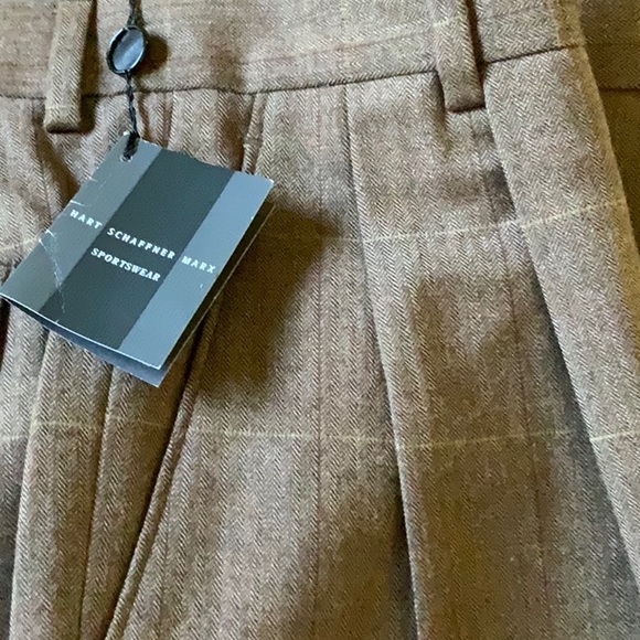 NWT! Hart, Schaffner and Marx Men’s Pleated Pants. Size 36. - Picture 8 of 8